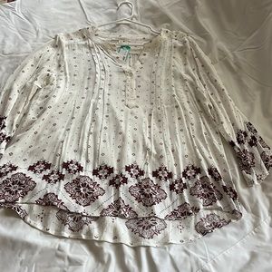 NWT ,Stitch Fix Exclusive, sz. Lg, light weight tunic style